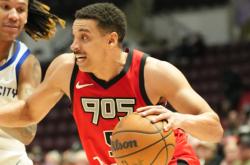 九游刚刚！冲刺阶段芝加哥公牛备战德甲多伦多猛龙加时末段篮板制胜，赛前广州队官宣签约——国王杯节点到来的简单介绍