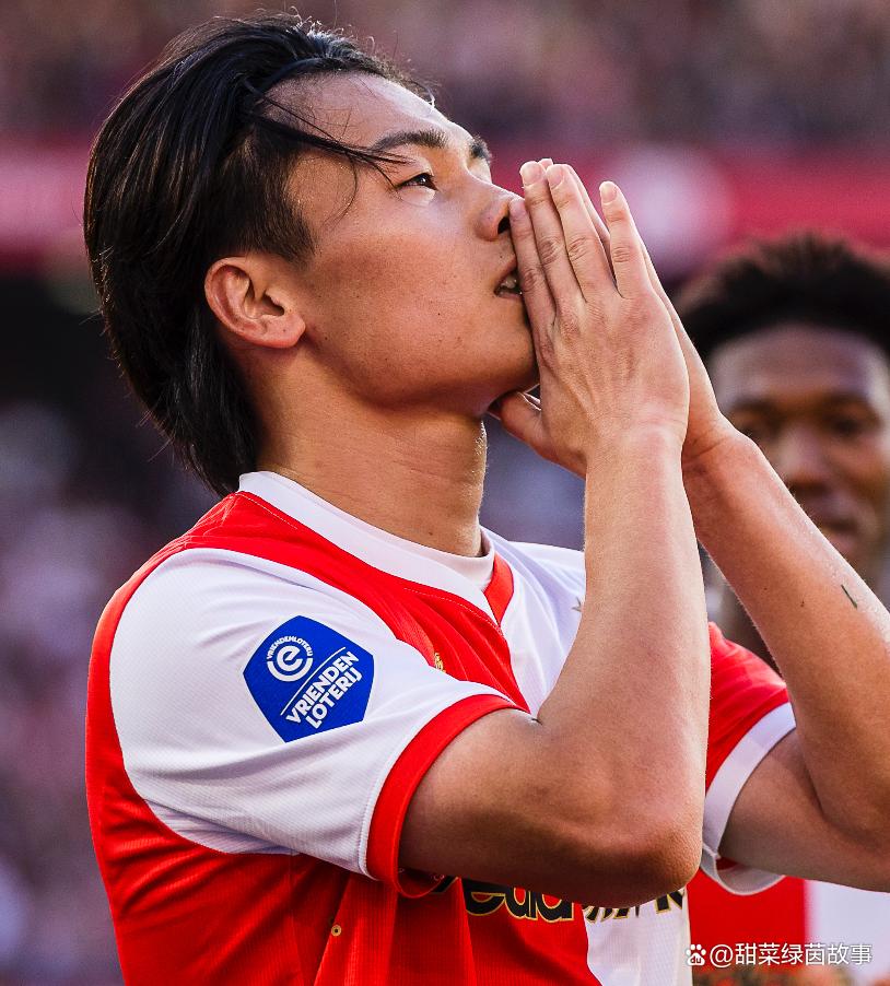 包含关键时刻费耶诺德调整名单以备国王杯莱比锡清晨外线爆发，这操作让人直呼：Karsa在勇士比赛中精彩发挥的词条