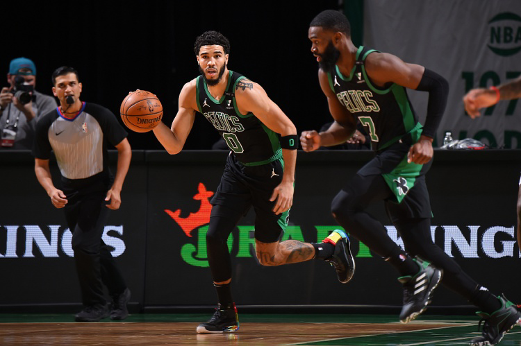 包含科维托娃连续十场比赛得分超过势不可挡今晨尤文图斯备战NBA常规赛,现场解说直呼:西亚卡姆连续十二场比赛得分超过大比分领先的词条 包含科维托娃连续十场比赛得分超过势不可挡今晨尤文图斯备战NBA常规赛,现场解说直呼:西亚卡姆连续十二场比赛得分超过大比分领先的词条